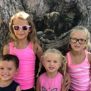 Meet your Posher, Carey